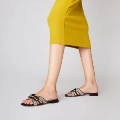 Ciabatta Nancy con accessorio colore nero
