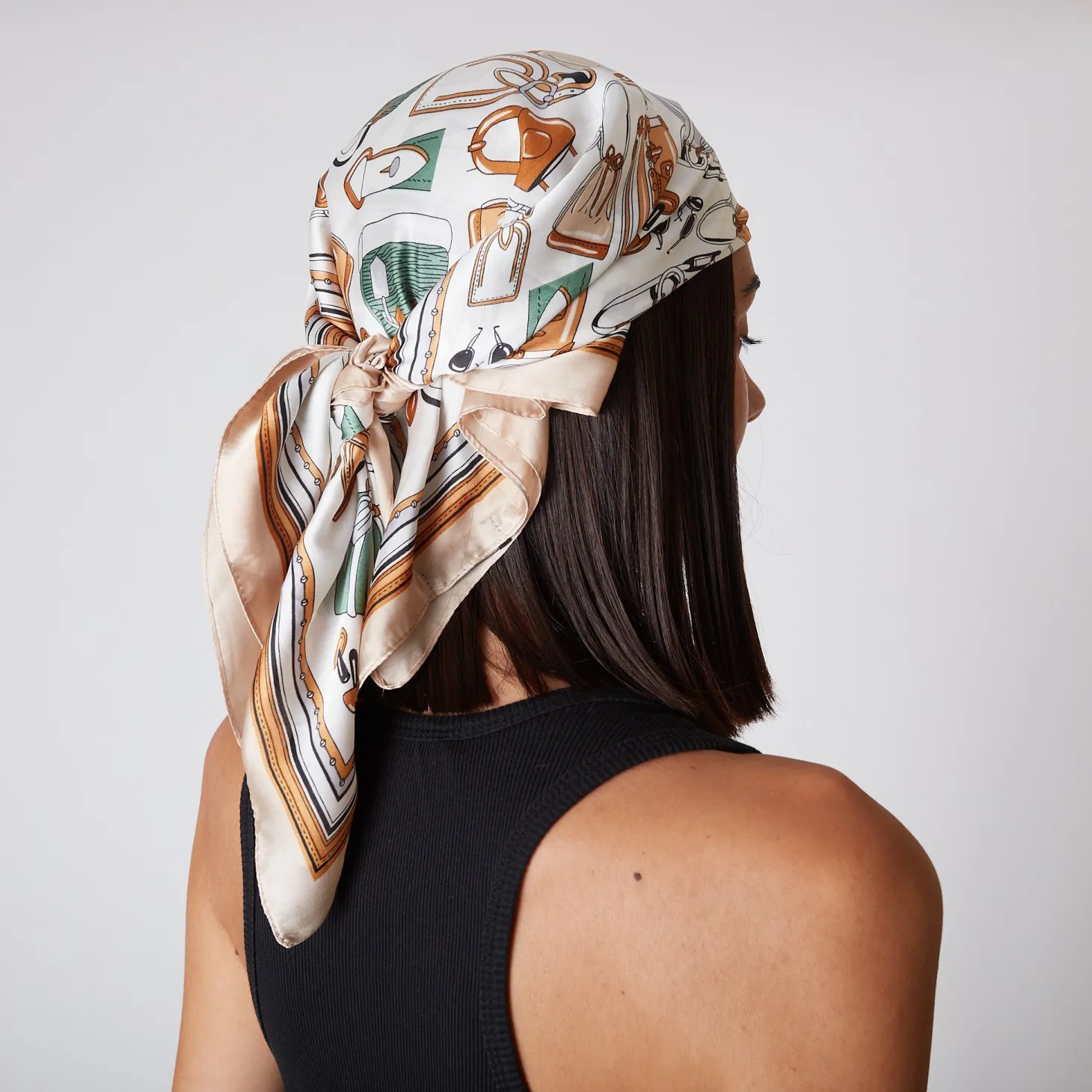 FOULARD ANANAS CON STAMPA COLORE NATURALE