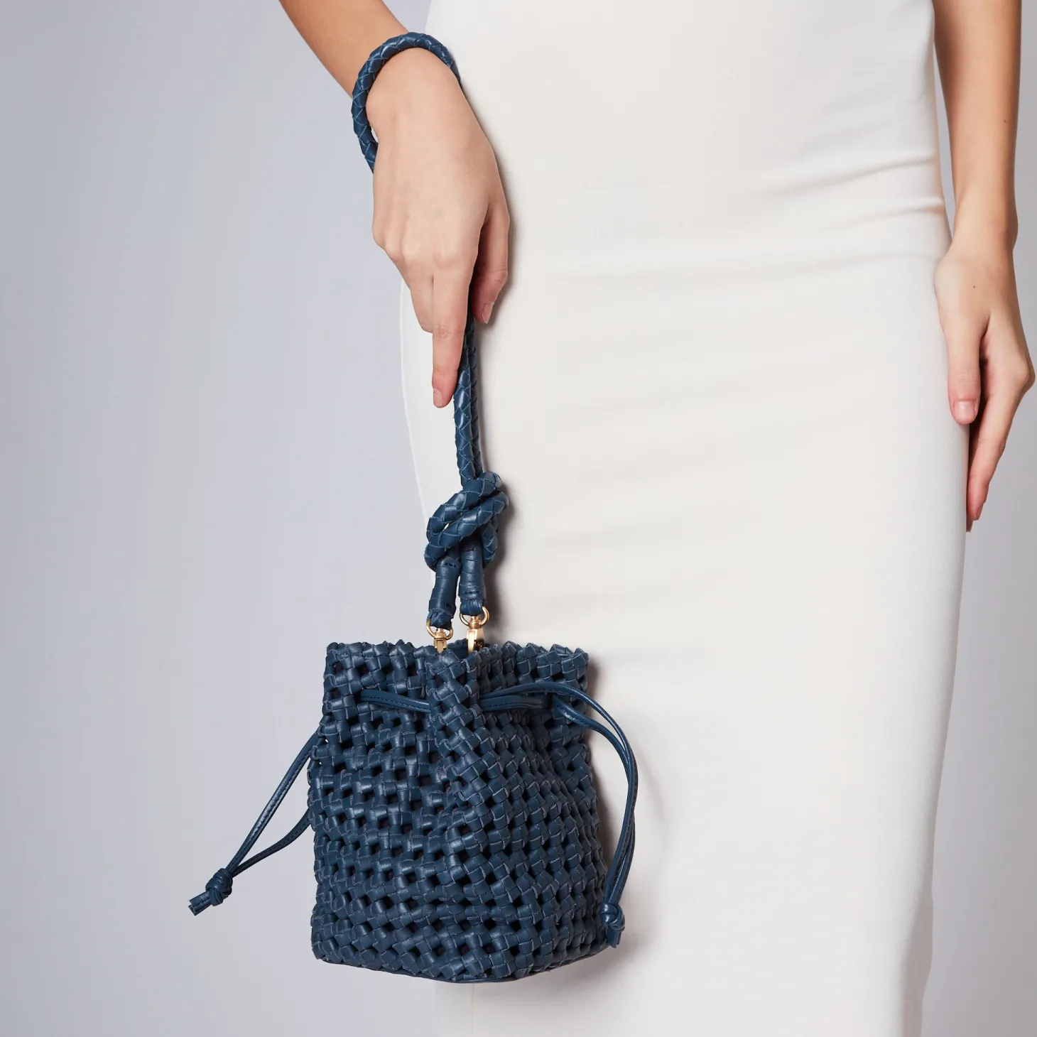 Secchiello intrecciato Selene colore blu