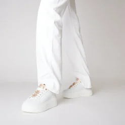 SNEAKER ELETTRA CON FIORI IN STRASS COLORE BIANCO/CIPRIA